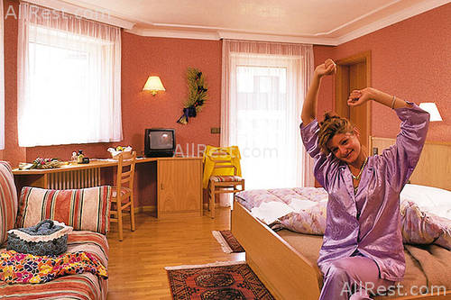 Hotel Serena 11